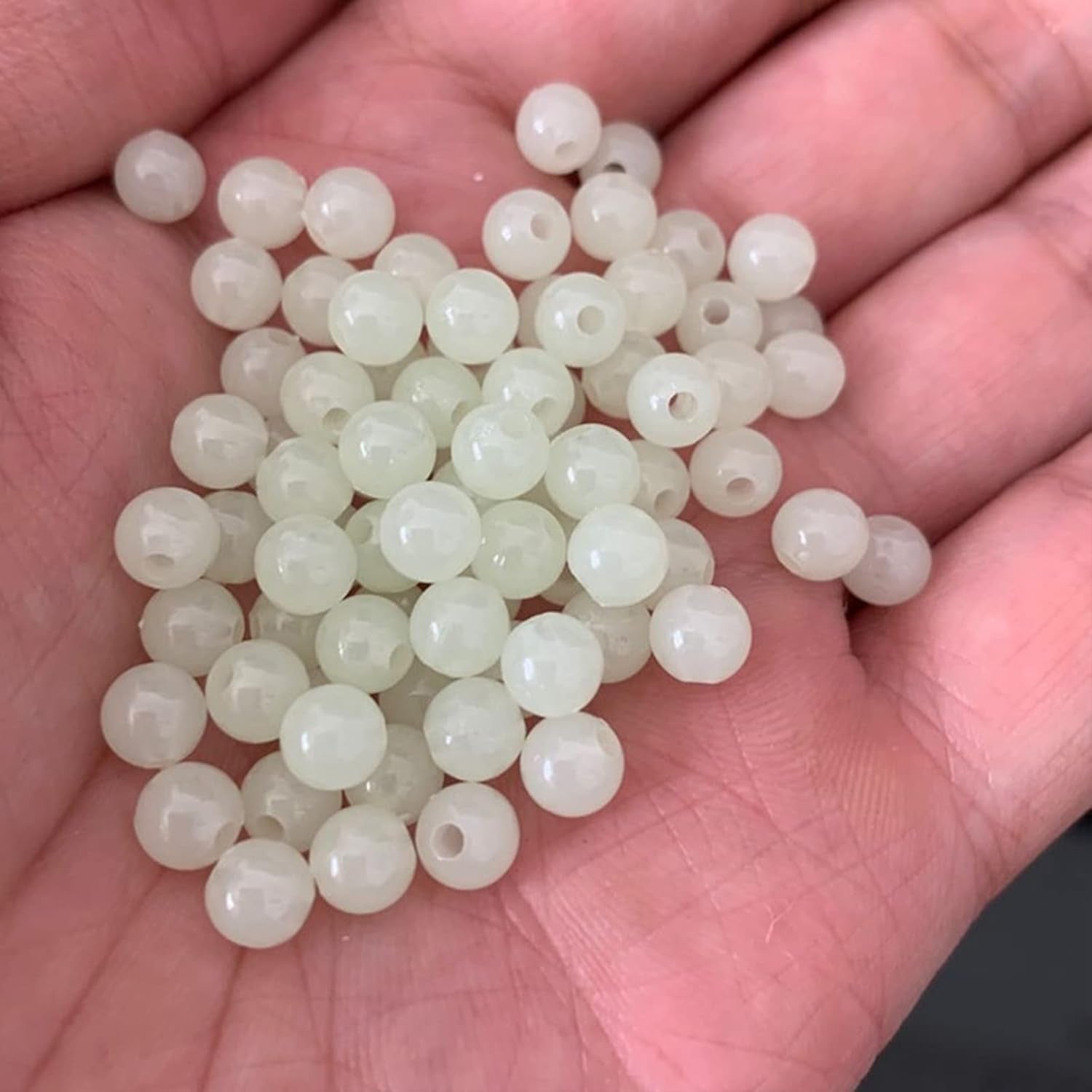 200Pcs 8Mm Glow Soft Plastic round Beads - Rubber Soft Beads Fishing Lures Accessories Box - Green Fishing Bait Eggs