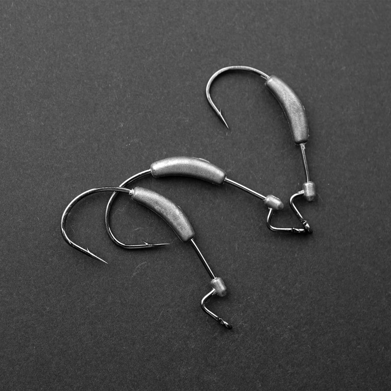 Weighted Swimbait Hooks with Molded Bait Keeper, Equipped with Weedless EWG Worm Fishing Hooks 2/0 3/0 4/0 5/0 1/16 1/8 3/16 1/4Oz (15 Pcs)