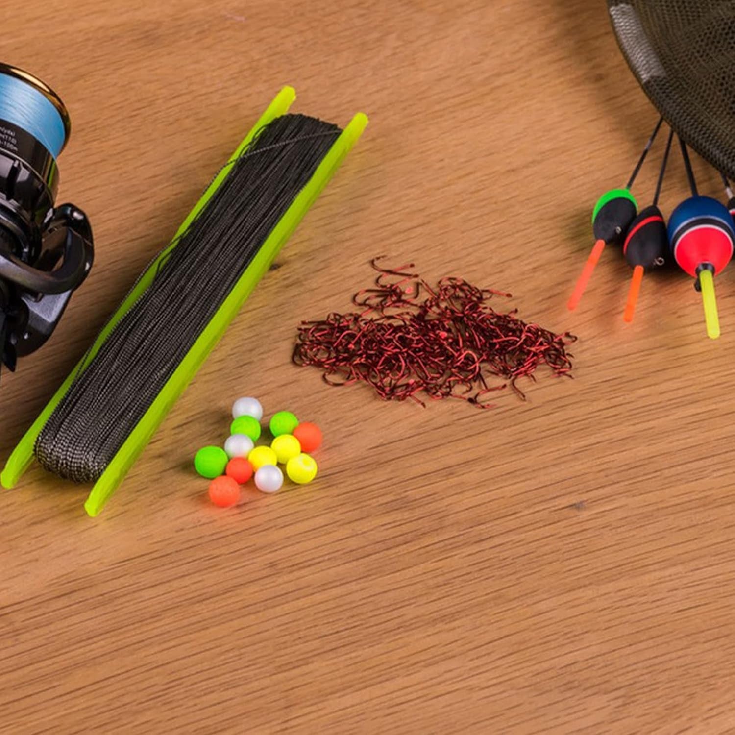 200Pcs 8Mm Glow Soft Plastic round Beads - Rubber Soft Beads Fishing Lures Accessories Box - Green Fishing Bait Eggs